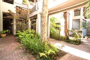 To Let 1 Bedroom Property for Rent in Sea Point Western Cape